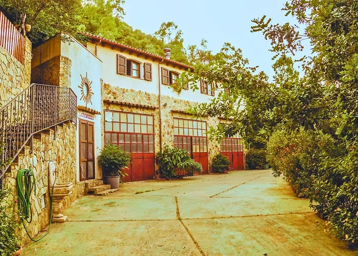 Sa Bratza Daire Domus De Maria